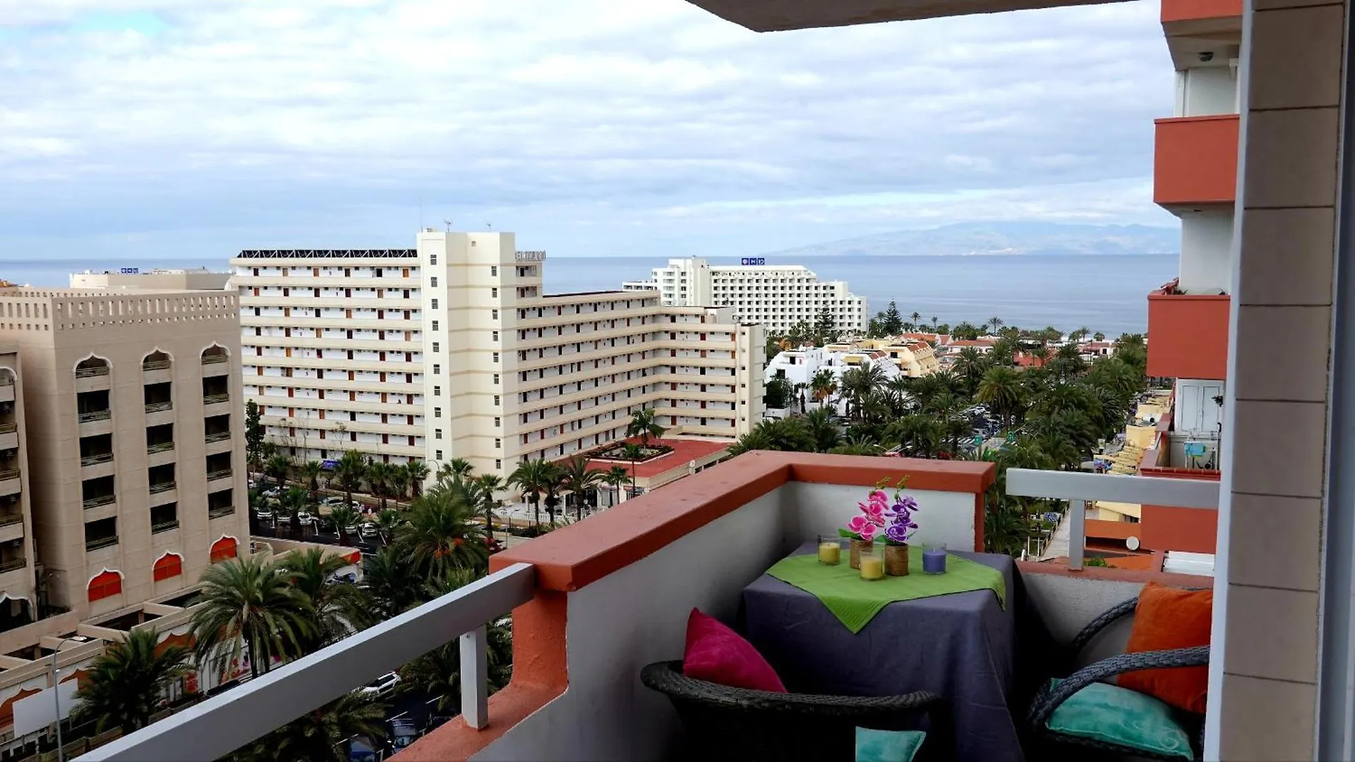 Taurus Apartman Playa de las Américas